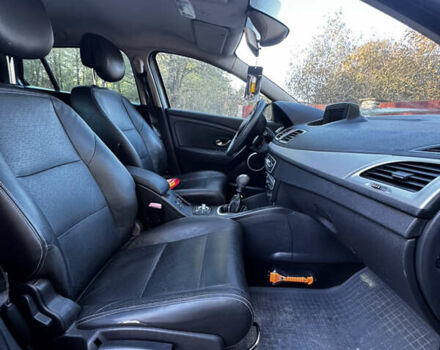 Рено Меган 2010 в Львове на Automoto.ua Серый Рено Меган, объемом двигателя 1.5 л и пробегом 277 тыс. км за 6600 $, фото 3 на Automoto.ua