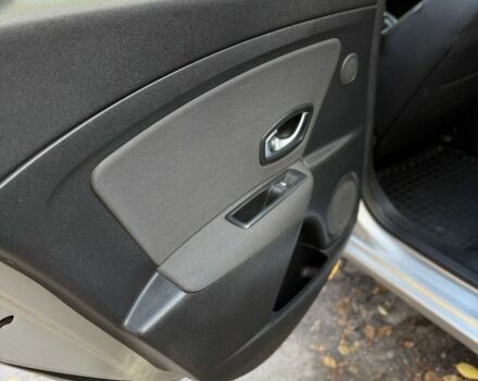 Серый Рено Меган, объемом двигателя 1.5 л и пробегом 280 тыс. км за 6800 $, фото 8 на Automoto.ua