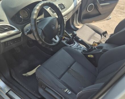 Сірий Рено Меган, об'ємом двигуна 1.9 л та пробігом 267 тис. км за 6700 $, фото 7 на Automoto.ua