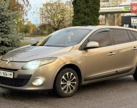 Рено Меган 2010 у Кременчуге на Automoto.ua Сірий Рено Меган, об'ємом двигуна 1.46 л та пробігом 300 тис. км за 6999 $, фото 12 на Automoto.ua