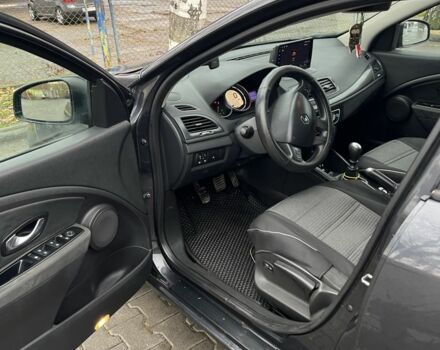 Серый Рено Меган, объемом двигателя 1.5 л и пробегом 288 тыс. км за 7000 $, фото 7 на Automoto.ua