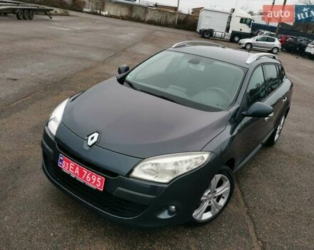 Серый Рено Меган, объемом двигателя 1.6 л и пробегом 220 тыс. км за 7300 $, фото 1 на Automoto.ua