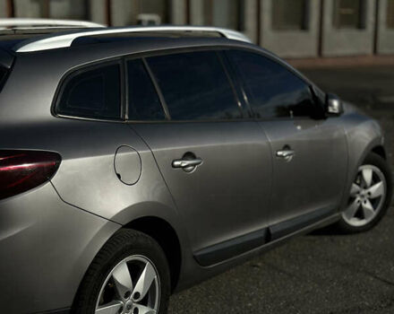 Серый Рено Меган, объемом двигателя 1.46 л и пробегом 270 тыс. км за 7750 $, фото 6 на Automoto.ua