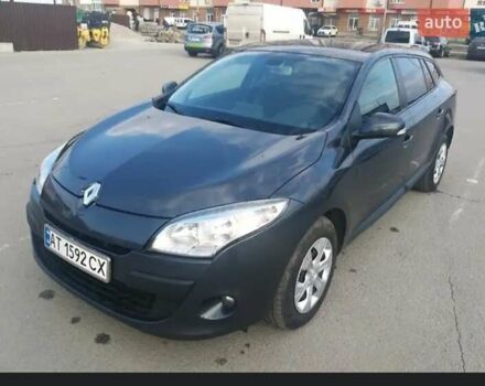 Серый Рено Меган, объемом двигателя 1.5 л и пробегом 300 тыс. км за 6600 $, фото 1 на Automoto.ua