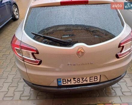 Серый Рено Меган, объемом двигателя 1.6 л и пробегом 200 тыс. км за 5600 $, фото 2 на Automoto.ua