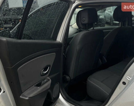 Серый Рено Меган, объемом двигателя 1.46 л и пробегом 260 тыс. км за 7200 $, фото 15 на Automoto.ua