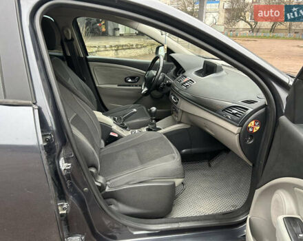 Серый Рено Меган, объемом двигателя 1.46 л и пробегом 285 тыс. км за 5700 $, фото 25 на Automoto.ua