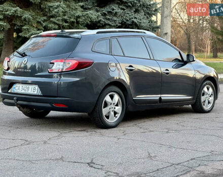 Серый Рено Меган, объемом двигателя 1.46 л и пробегом 223 тыс. км за 6999 $, фото 5 на Automoto.ua