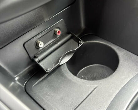 Сірий Рено Меган, об'ємом двигуна 1.6 л та пробігом 227 тис. км за 7500 $, фото 26 на Automoto.ua