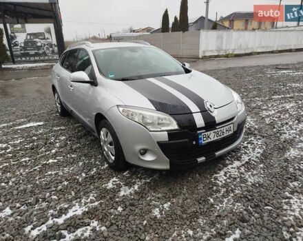 Сірий Рено Меган, об'ємом двигуна 1.46 л та пробігом 227 тис. км за 6200 $, фото 1 на Automoto.ua