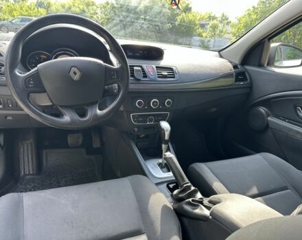 Серый Рено Меган, объемом двигателя 1.5 л и пробегом 195 тыс. км за 6999 $, фото 6 на Automoto.ua