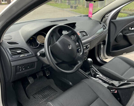 Серый Рено Меган, объемом двигателя 1.5 л и пробегом 265 тыс. км за 5499 $, фото 18 на Automoto.ua