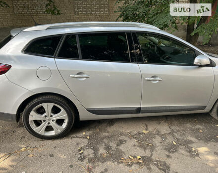 Сірий Рено Меган, об'ємом двигуна 1.5 л та пробігом 260 тис. км за 6800 $, фото 1 на Automoto.ua