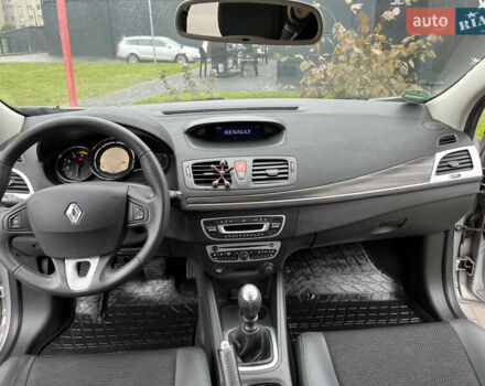 Сірий Рено Меган, об'ємом двигуна 1.46 л та пробігом 223 тис. км за 6250 $, фото 15 на Automoto.ua