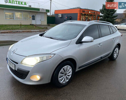 Серый Рено Меган, объемом двигателя 1.46 л и пробегом 300 тыс. км за 6300 $, фото 24 на Automoto.ua