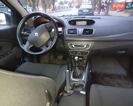 Рено Меган 2010 у Дніпро (Дніпропетровську) на Automoto.ua Сірий Рено Меган, об'ємом двигуна 1.6 л та пробігом 210 тис. км за 7000 $, фото 2 на Automoto.ua
