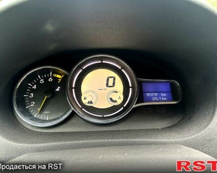 Сірий Рено Меган, об'ємом двигуна 1.6 л та пробігом 180 тис. км за 6500 $, фото 7 на Automoto.ua