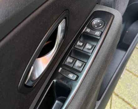 Серый Рено Меган, объемом двигателя 1.5 л и пробегом 263 тыс. км за 5100 $, фото 14 на Automoto.ua