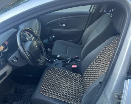 Серый Рено Меган, объемом двигателя 1.5 л и пробегом 343 тыс. км за 5900 $, фото 4 на Automoto.ua