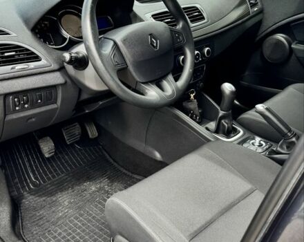 Серый Рено Меган, объемом двигателя 1.6 л и пробегом 190 тыс. км за 7500 $, фото 9 на Automoto.ua