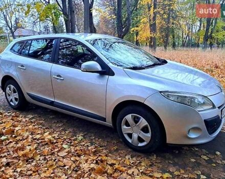 Серый Рено Меган, объемом двигателя 1.5 л и пробегом 200 тыс. км за 6999 $, фото 2 на Automoto.ua