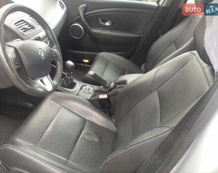 Рено Меган 2010 в Житомире на Automoto.ua Серый Рено Меган, объемом двигателя 1.5 л и пробегом 230 тыс. км за 7440 $, фото 5 на Automoto.ua