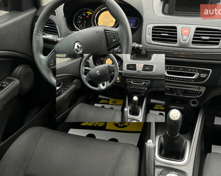 Серый Рено Меган, объемом двигателя 1.46 л и пробегом 260 тыс. км за 7200 $, фото 14 на Automoto.ua