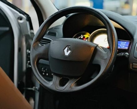 Сірий Рено Меган, об'ємом двигуна 1.5 л та пробігом 345 тис. км за 5999 $, фото 21 на Automoto.ua