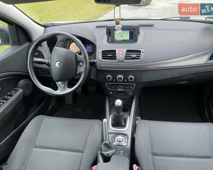 Серый Рено Меган, объемом двигателя 1.6 л и пробегом 225 тыс. км за 7700 $, фото 29 на Automoto.ua