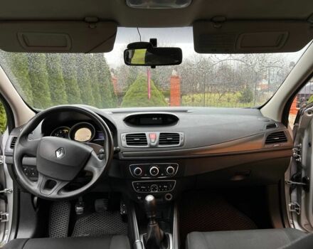 Серый Рено Меган, объемом двигателя 1.5 л и пробегом 263 тыс. км за 5100 $, фото 13 на Automoto.ua