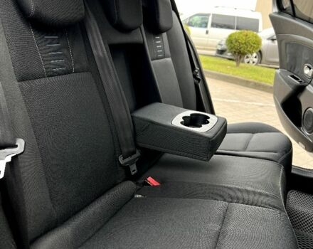 Серый Рено Меган, объемом двигателя 1.5 л и пробегом 263 тыс. км за 5490 $, фото 16 на Automoto.ua