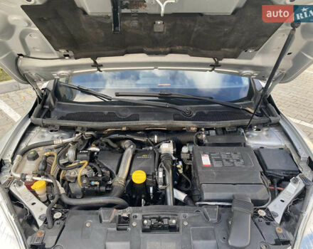 Серый Рено Меган, объемом двигателя 1.46 л и пробегом 320 тыс. км за 5999 $, фото 24 на Automoto.ua