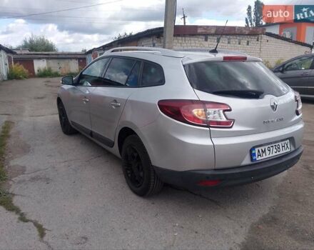 Рено Меган 2010 в Житомире на Automoto.ua Серый Рено Меган, объемом двигателя 1.5 л и пробегом 230 тыс. км за 7440 $, фото 7 на Automoto.ua