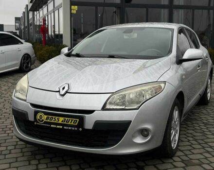 Серый Рено Меган, объемом двигателя 0 л и пробегом 260 тыс. км за 7200 $, фото 2 на Automoto.ua