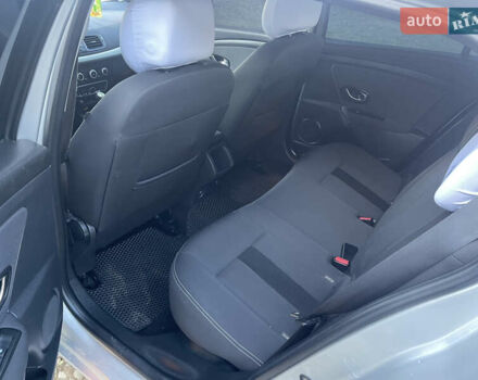 Серый Рено Меган, объемом двигателя 1.87 л и пробегом 230 тыс. км за 6500 $, фото 7 на Automoto.ua