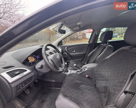 Сірий Рено Меган, об'ємом двигуна 1.5 л та пробігом 268 тис. км за 7300 $, фото 16 на Automoto.ua