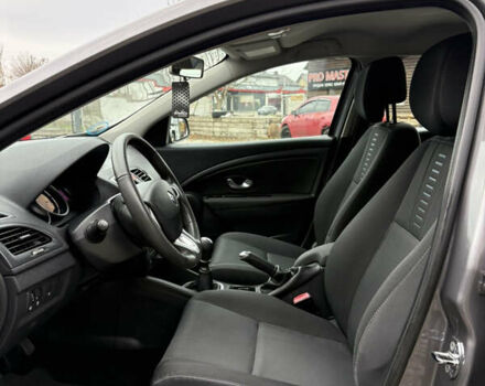 Сірий Рено Меган, об'ємом двигуна 1.6 л та пробігом 227 тис. км за 7500 $, фото 17 на Automoto.ua