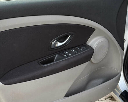 Сірий Рено Меган, об'ємом двигуна 1.5 л та пробігом 274 тис. км за 6500 $, фото 4 на Automoto.ua