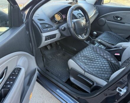 Сірий Рено Меган, об'ємом двигуна 1.5 л та пробігом 315 тис. км за 6500 $, фото 16 на Automoto.ua