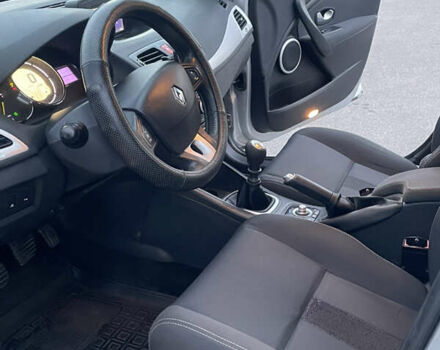 Сірий Рено Меган, об'ємом двигуна 1.46 л та пробігом 291 тис. км за 5700 $, фото 18 на Automoto.ua