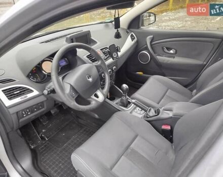Сірий Рено Меган, об'ємом двигуна 1.46 л та пробігом 227 тис. км за 6200 $, фото 6 на Automoto.ua