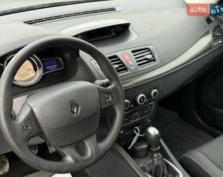 Серый Рено Меган, объемом двигателя 1.6 л и пробегом 227 тыс. км за 6550 $, фото 15 на Automoto.ua