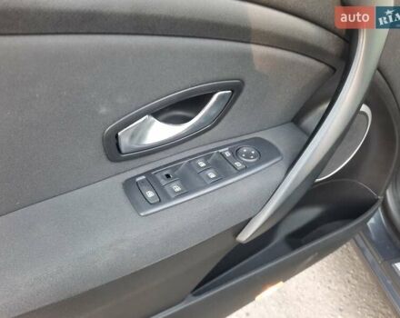 Серый Рено Меган, объемом двигателя 1.6 л и пробегом 183 тыс. км за 7600 $, фото 29 на Automoto.ua