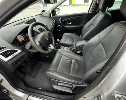 Серый Рено Меган, объемом двигателя 1.9 л и пробегом 143 тыс. км за 8450 $, фото 8 на Automoto.ua