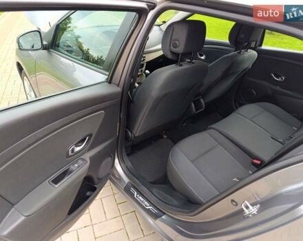 Серый Рено Меган, объемом двигателя 1.6 л и пробегом 218 тыс. км за 7300 $, фото 5 на Automoto.ua