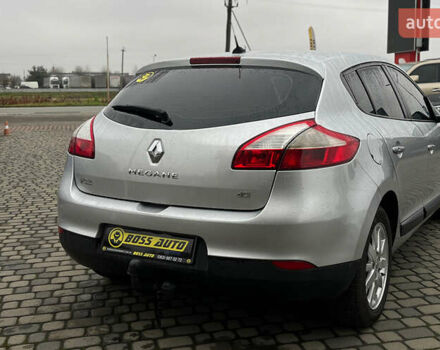 Серый Рено Меган, объемом двигателя 1.46 л и пробегом 260 тыс. км за 7200 $, фото 6 на Automoto.ua