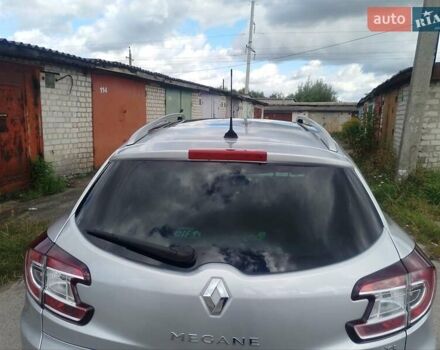 Рено Меган 2010 в Житомире на Automoto.ua Серый Рено Меган, объемом двигателя 1.5 л и пробегом 230 тыс. км за 7440 $, фото 2 на Automoto.ua