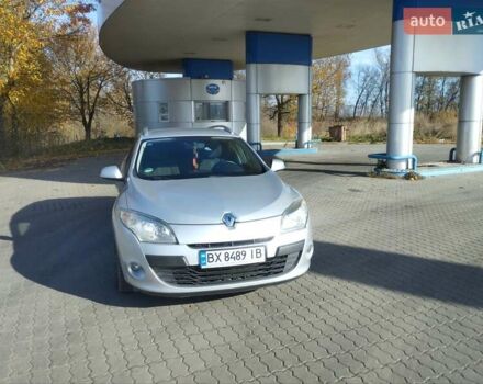 Серый Рено Меган, объемом двигателя 1.6 л и пробегом 205 тыс. км за 6400 $, фото 11 на Automoto.ua
