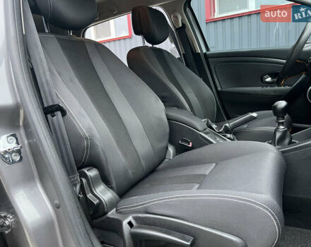 Серый Рено Меган, объемом двигателя 1.6 л и пробегом 182 тыс. км за 7800 $, фото 75 на Automoto.ua