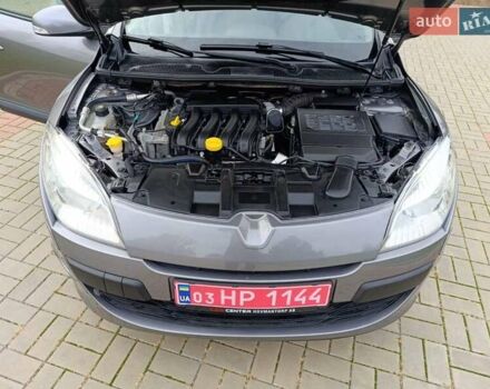 Серый Рено Меган, объемом двигателя 1.6 л и пробегом 218 тыс. км за 7300 $, фото 7 на Automoto.ua